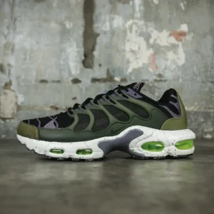 Q7370 Nike Air Max Terrascape Plus
