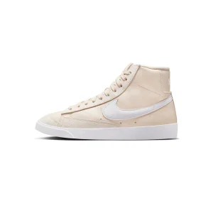 Q7392 Nike Blazer Mid 77 Next Nature