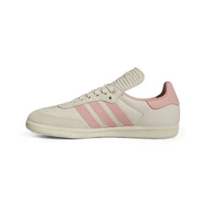 Q7603 adidas Humanrace Samba